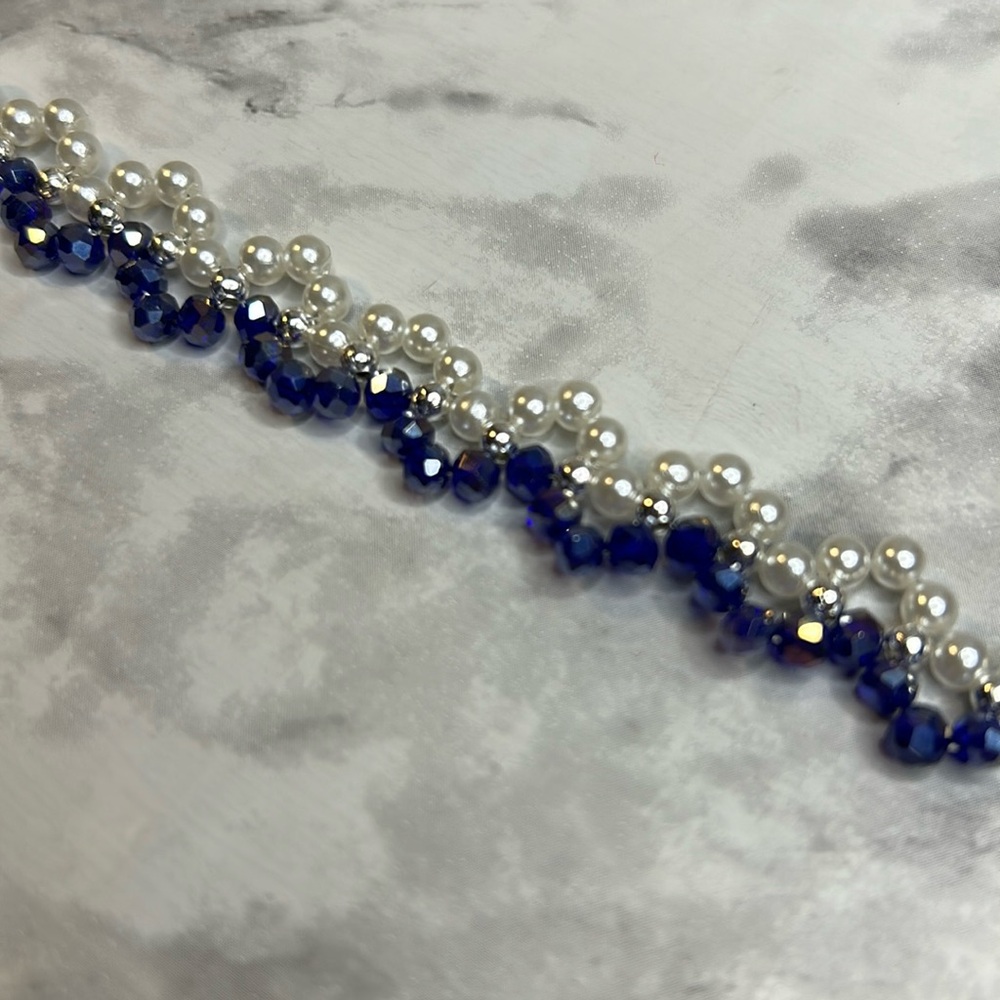 Custom Deep blue Pearl Heart Beaded Bracelet - Picture 2 of 2